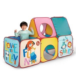 FISHER-PRICE Créate Your Space - Vibrant Playhouse Set. NEW